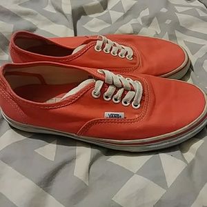 Coral vans